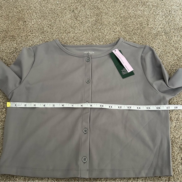 Wild Fable butterbliss heat button front cropped cardigan NWT small - Picture 4 of 5